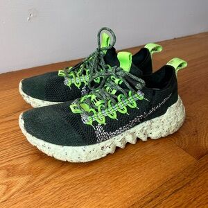 Nike Space Hippies 01 Womens Size 7